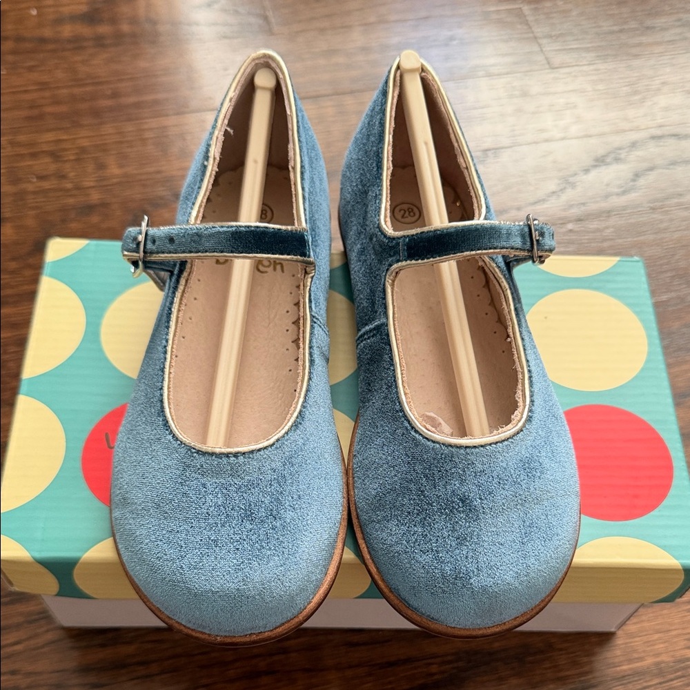 Mini Boden Green Velvet Mary Jane Shoes